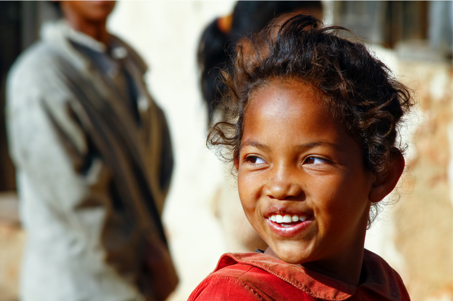 petite fille malgache qui sourit